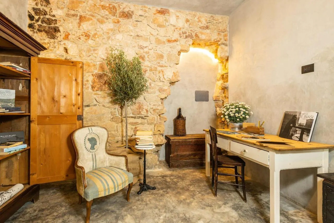 Via Roma Charming Rooms Baunei Penzion
